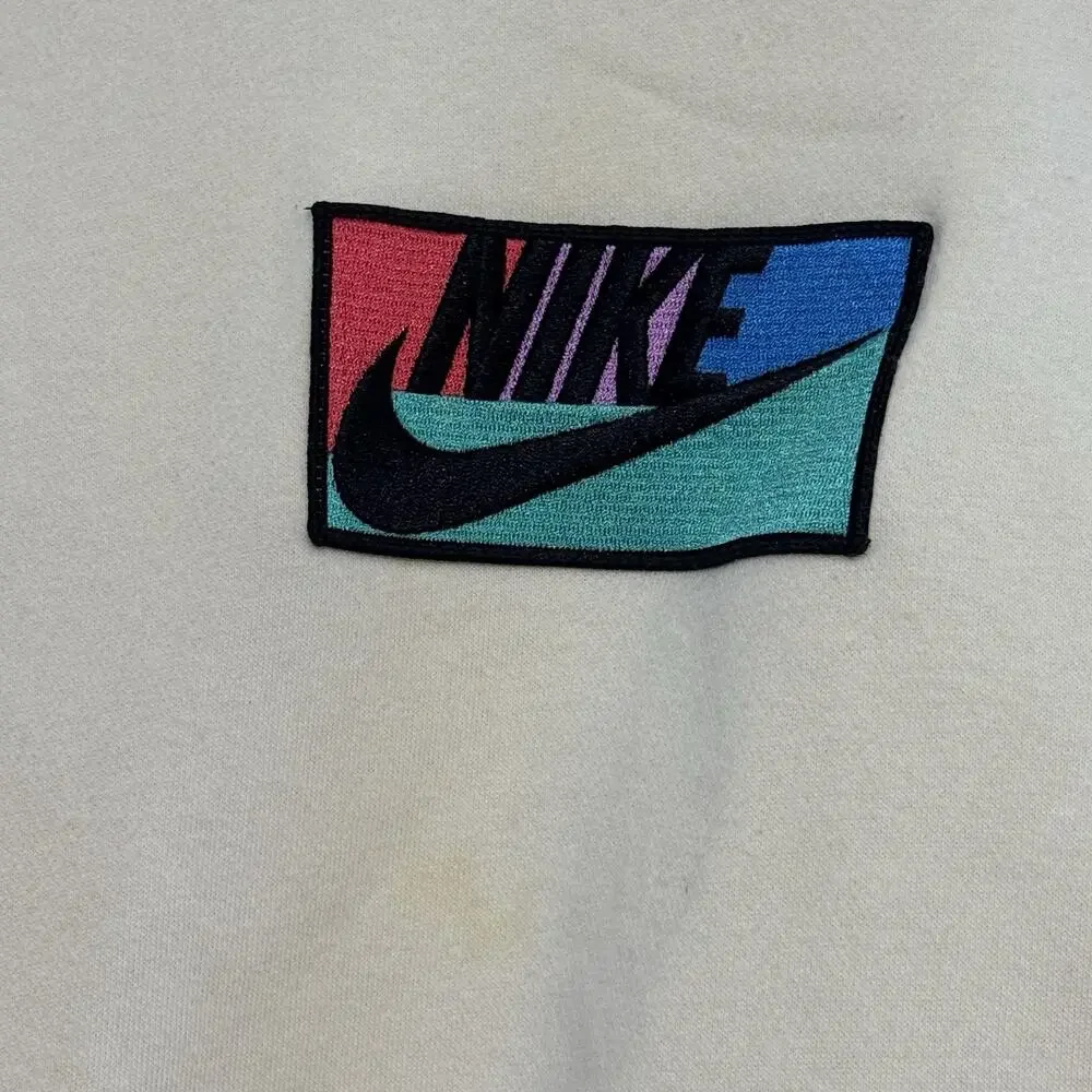 Nike Men's Club Fleece Swoosh Patch Crewneck Sweatshirt Coconut Milk Size Large